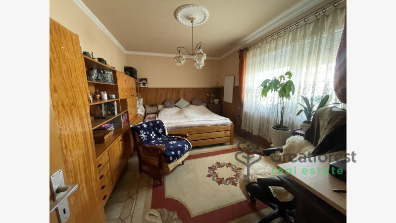 Debrecen, City South-East, family house  