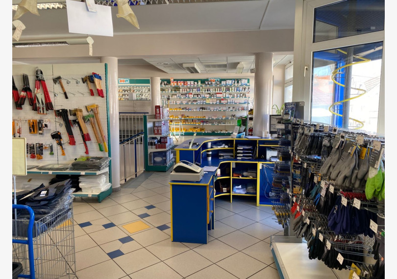 Commercial Premises Not In Shopping Center