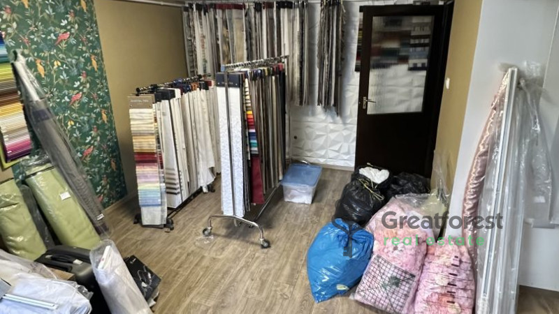 Debrecen, Close To City Center, commercial premises not in shopping center  