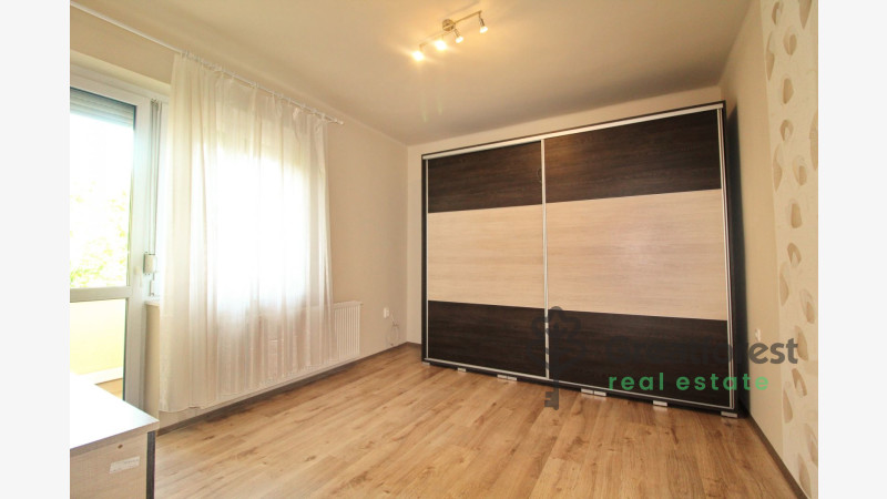 Debrecen, Close To Plaza, flat  