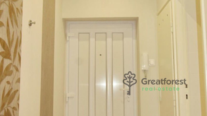 Debrecen, Close To Plaza, flat  