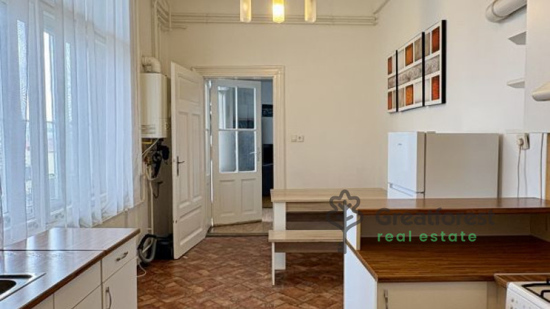 Debrecen, City Center, flat  