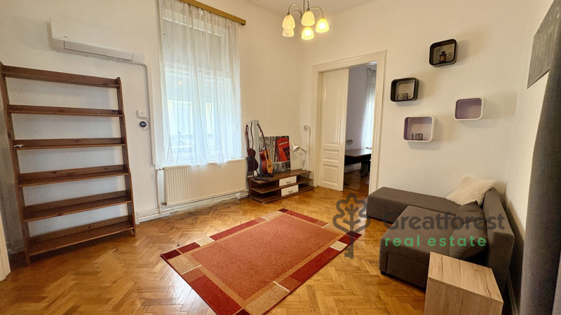 Debrecen, City Center, flat  