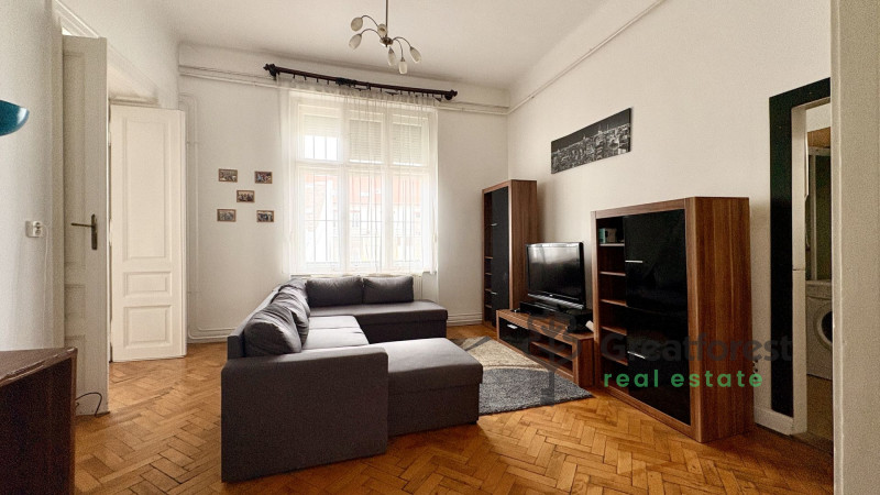 Debrecen, City Center, flat  