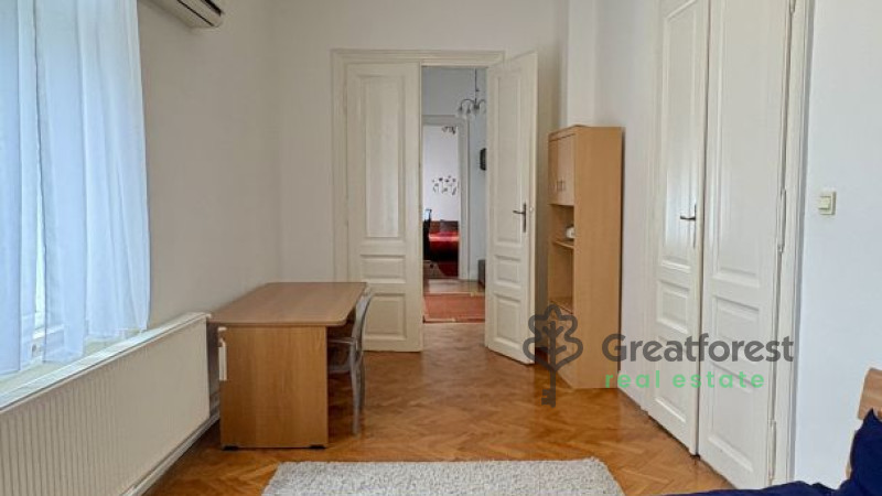 Debrecen, City Center, flat  