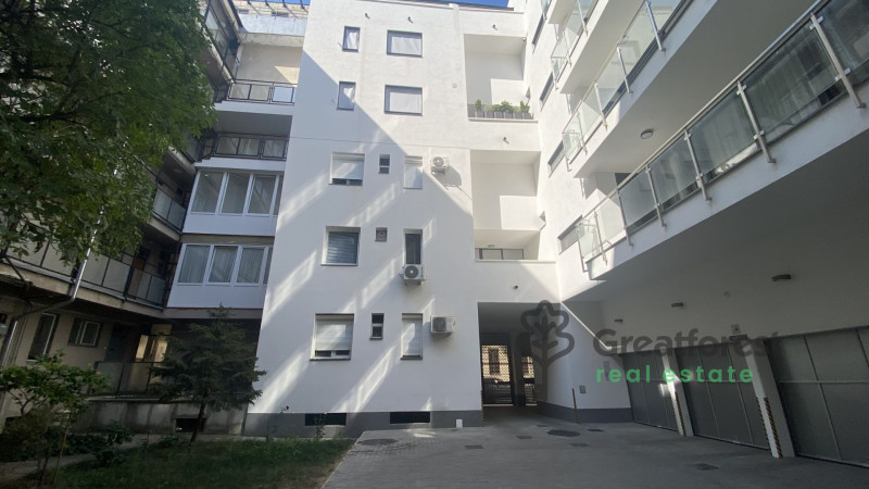 Debrecen, City Center, office not in office building  