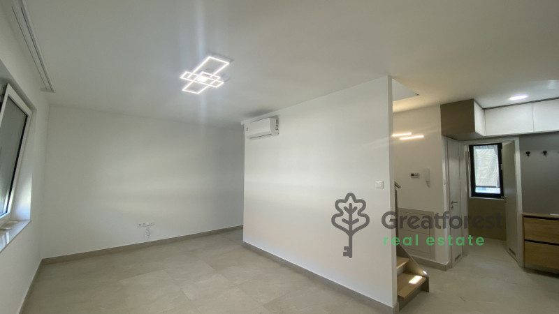 Debrecen, City Center, office not in office building  