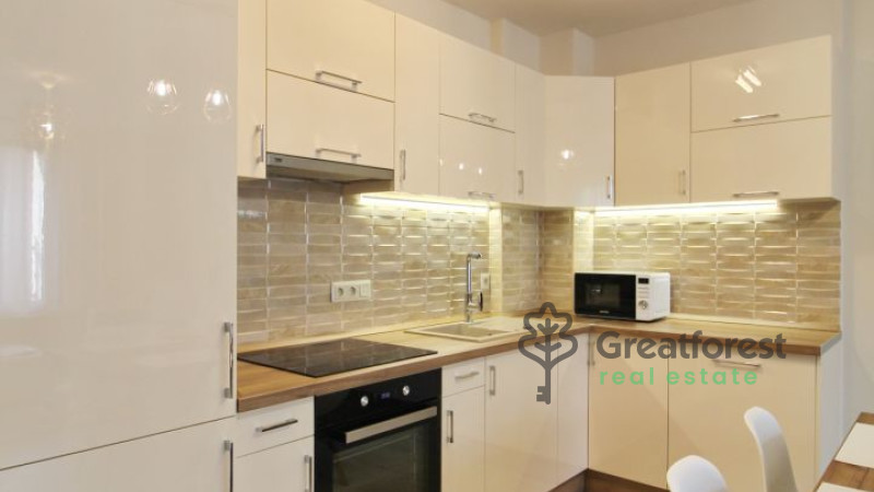 Debrecen, City Center, flat  