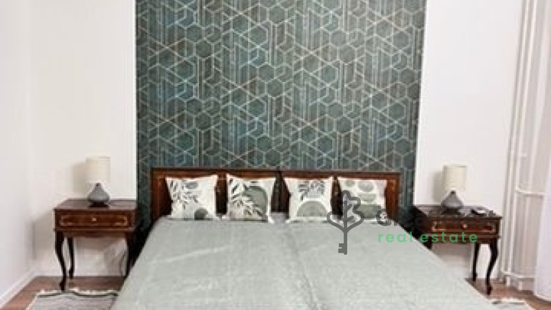 Debrecen, City Center, flat  