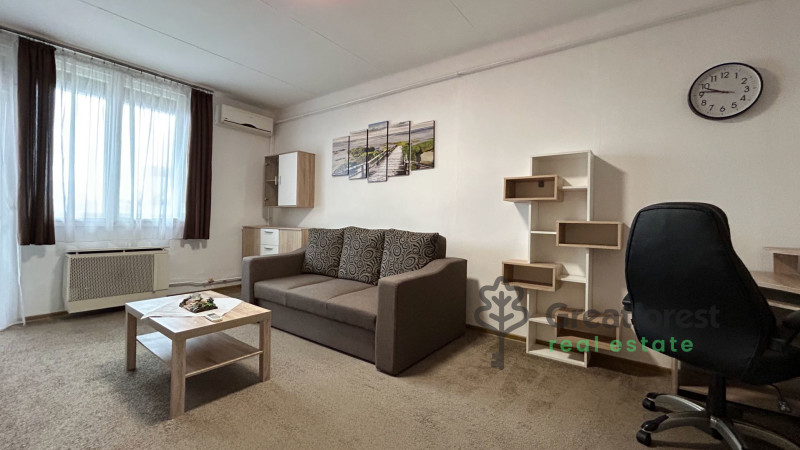 Debrecen, Close To Engineering, flat  