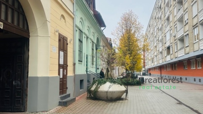 Debrecen, City Center, flat  