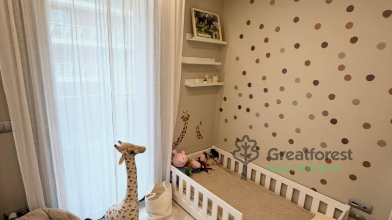 Debrecen, Bem Square, flat  