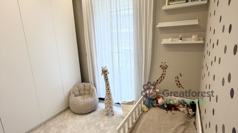 Debrecen, Bem Square, flat  