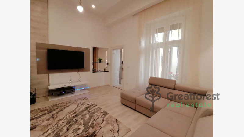 Debrecen, City Center, flat  