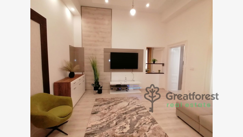 Debrecen, City Center, flat  