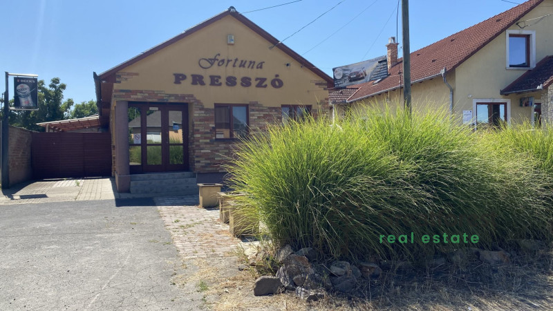 Földes, rest-house  
