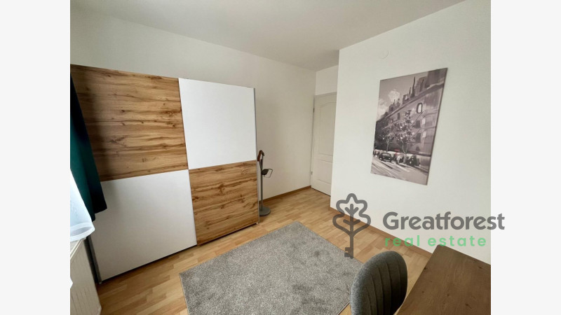 Debrecen, Bem Square, flat  