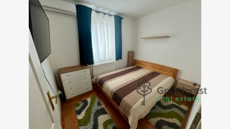 Debrecen, Bem Square, flat  