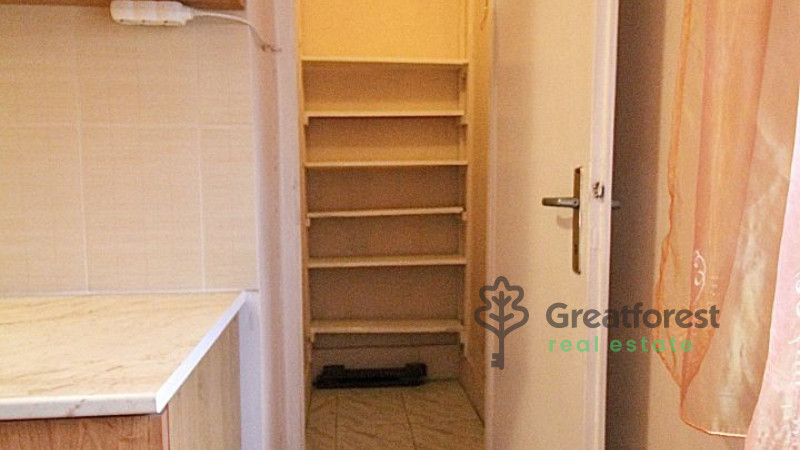 Debrecen, Close To Plaza, flat  