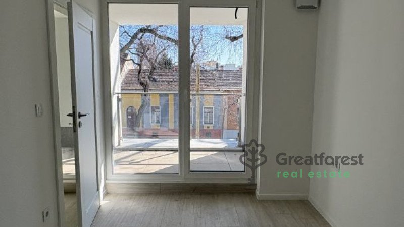 Debrecen, City Center, flat  