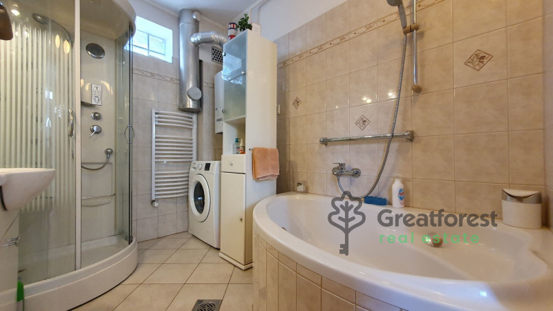 Debrecen, Close To City Center, family house  