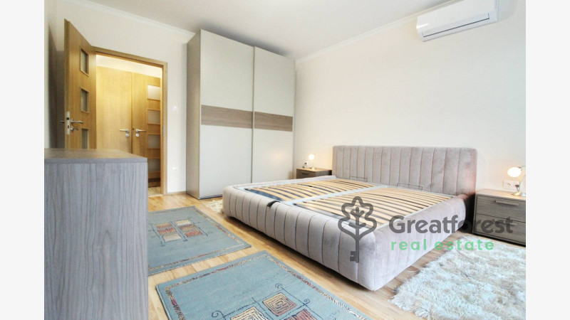 Debrecen, Close To Plaza, flat  