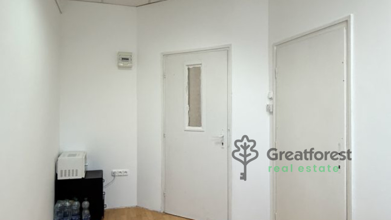 Debrecen, Close To City Center, office in office building  
