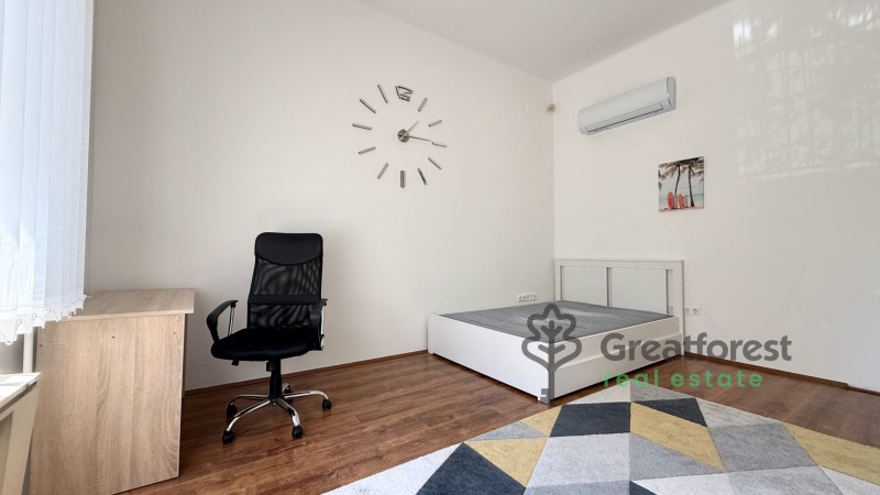 Debrecen, City Center, flat  