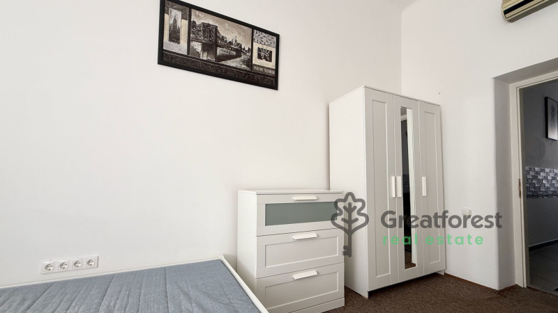 Debrecen, City Center, flat  