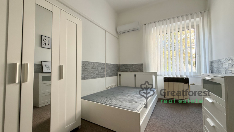 Debrecen, City Center, flat  