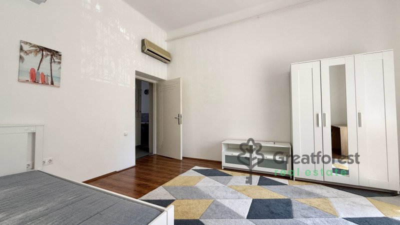 Debrecen, City Center, flat  