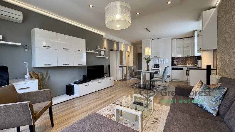 Debrecen, City Center, flat  