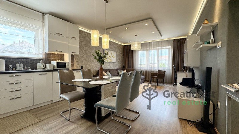 Debrecen, City Center, flat  
