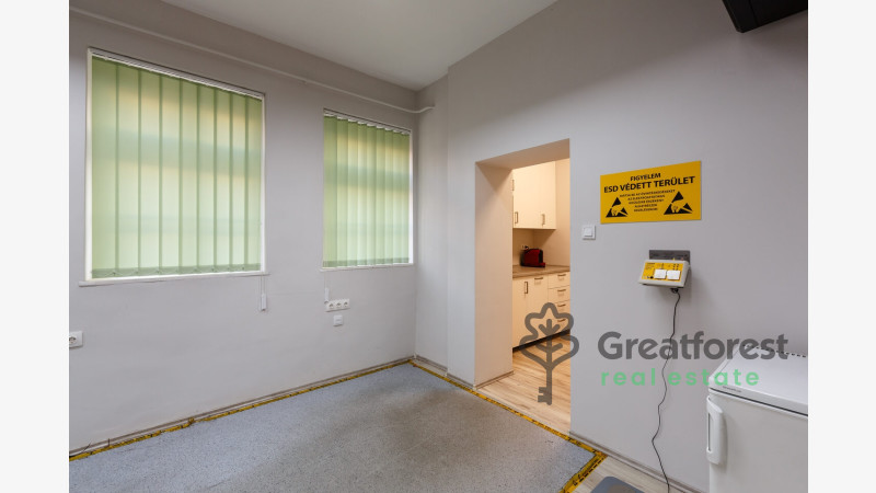 Debrecen, City Center, commercial premises not in shopping center  