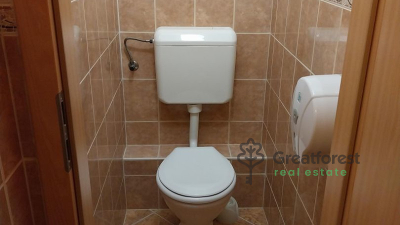 Debrecen, City Center, commercial premises not in shopping center  