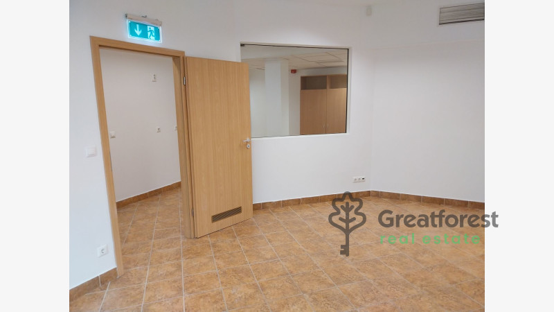 Debrecen, City Center, commercial premises not in shopping center  