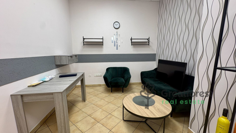 Debrecen, Bem Square, office in office building  