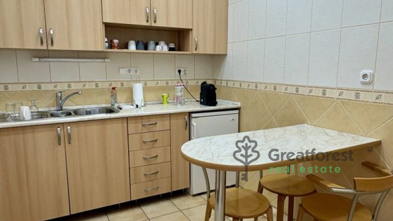 Debrecen, Bem Square, office in office building  