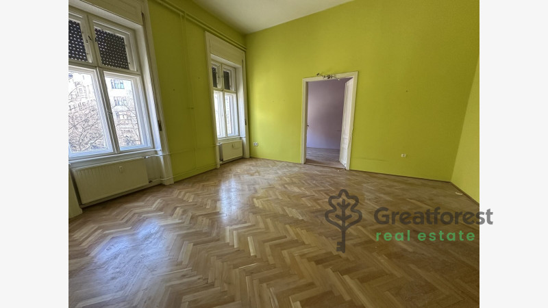 Debrecen, City Center, commercial premises not in shopping center  