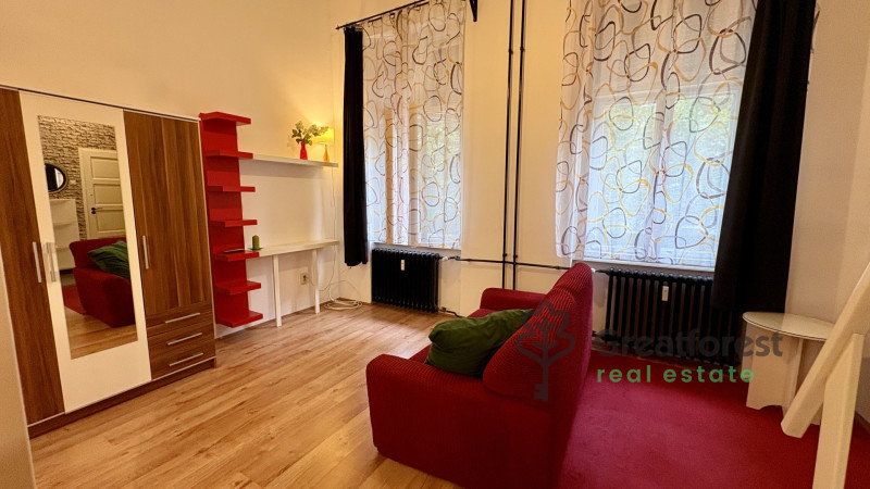 Debrecen, City Center, flat  