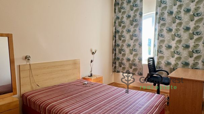 Debrecen, Close To Plaza, flat  