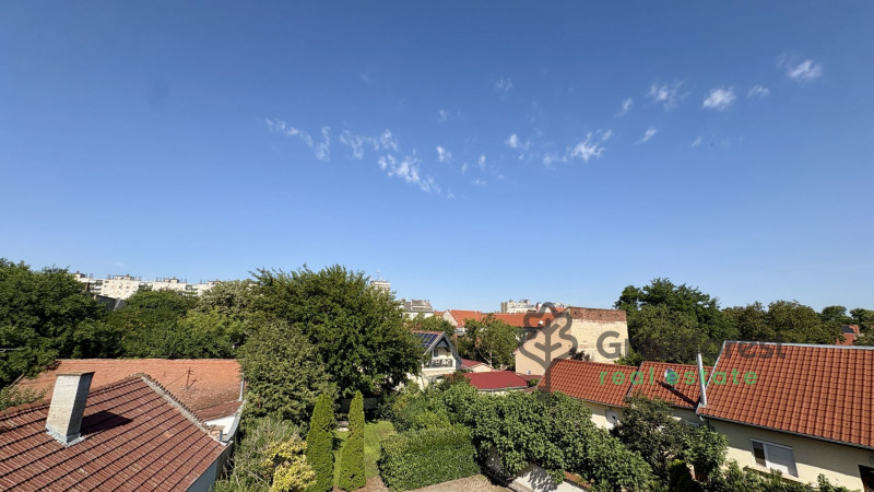 Debrecen, Close To Plaza, flat  