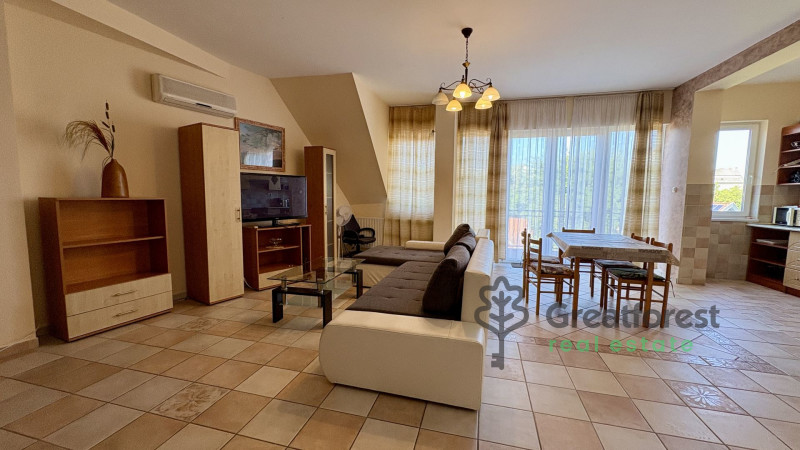 Debrecen, Close To Plaza, flat  