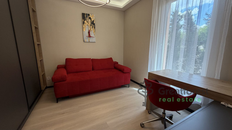 Debrecen, Tesco Area, family house  