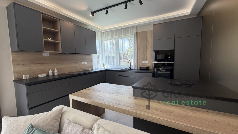 Debrecen, Tesco Area, family house  