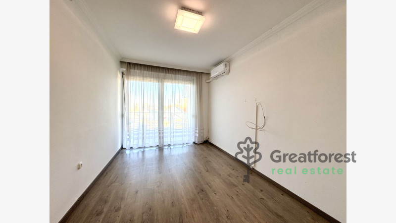 Debrecen, City South, family house  