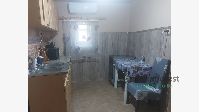 Földes, family house  