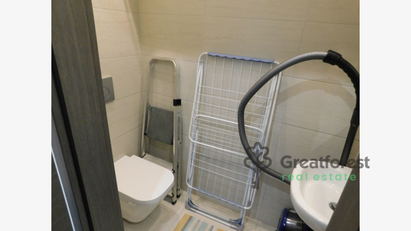 Debrecen, Bem Square, flat  