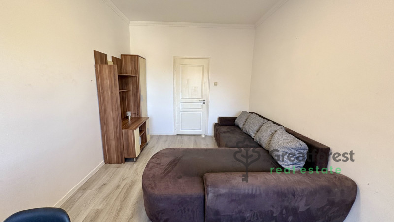 Debrecen, City Center, flat  
