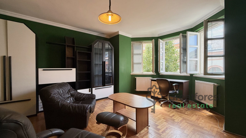 Debrecen, City Center, flat  